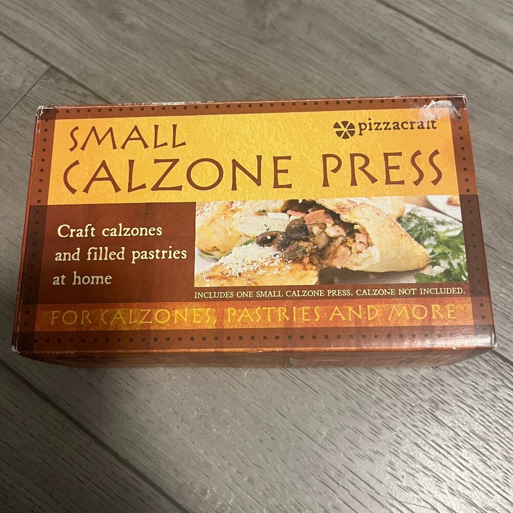 3/$15 Pizzacraft Small Calzone Press for Calzones, Pastries and More.6.38"